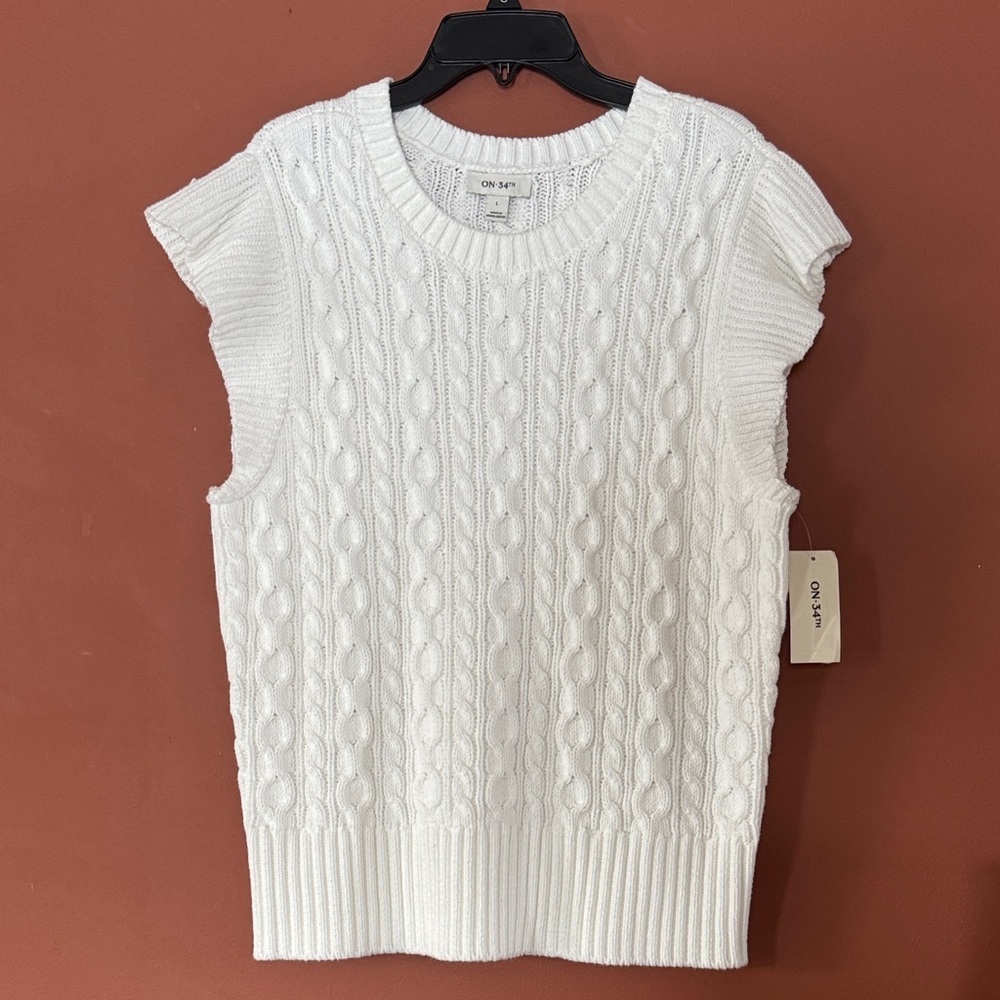 NWT on 34 th sweater size L